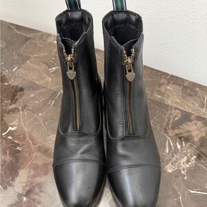 ARIAT Black Leather Paddock Boots